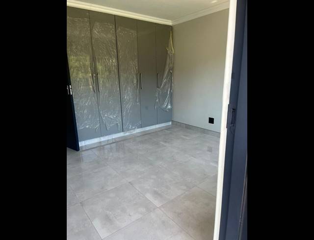 2 BEDROOM PROPERTY TO RENT IN OVERPORT